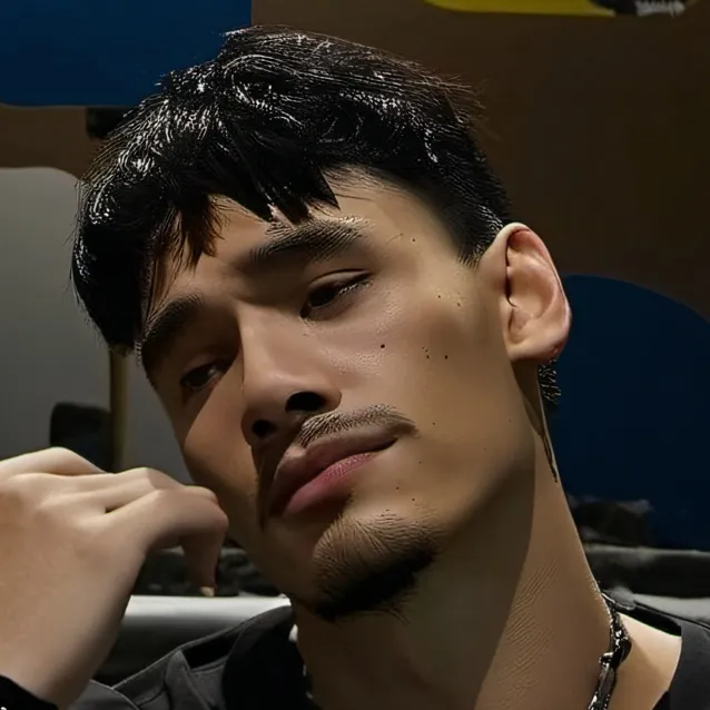 chat with ai character: Kev Hammerstein