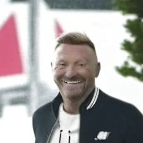 chat with ai character: bral