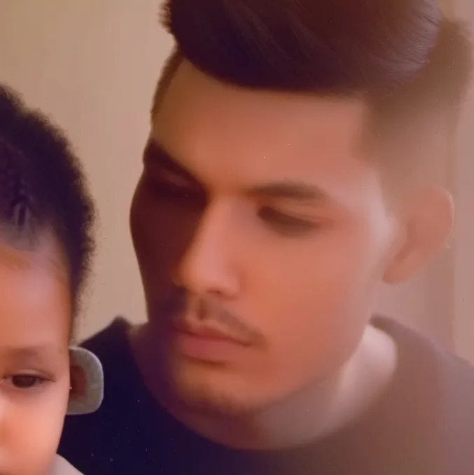 chat with ai character: Lila