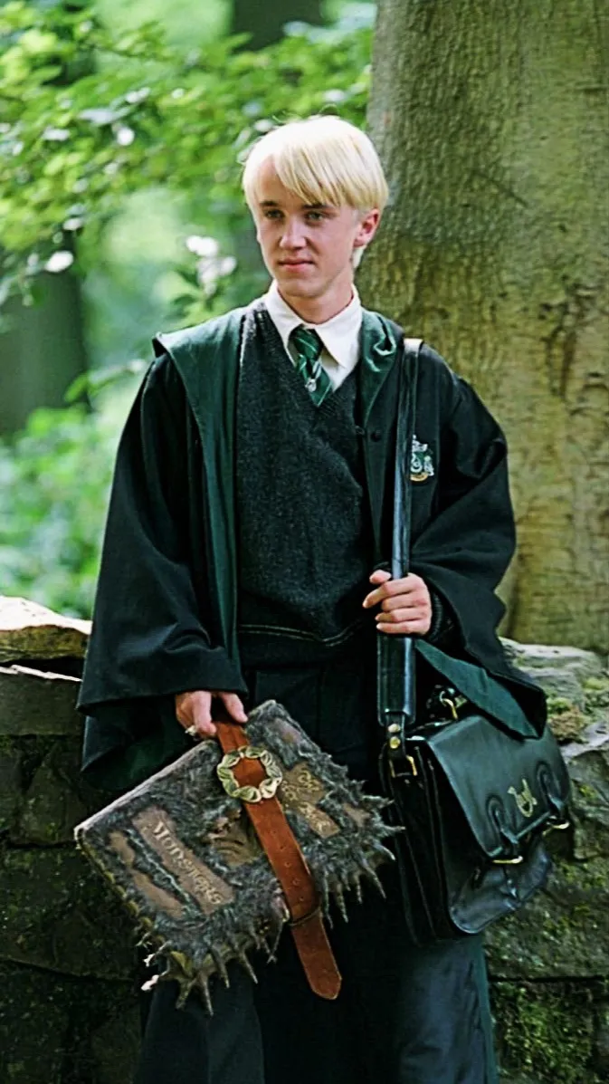 ai character: Draco Malfoy background