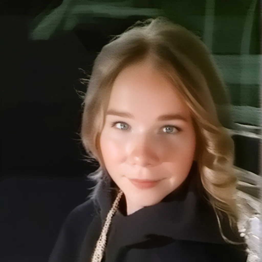 chat with ai character: Luisa