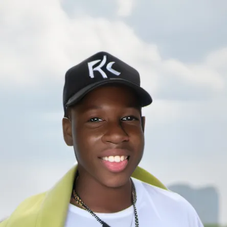 chat with ai character: Chains