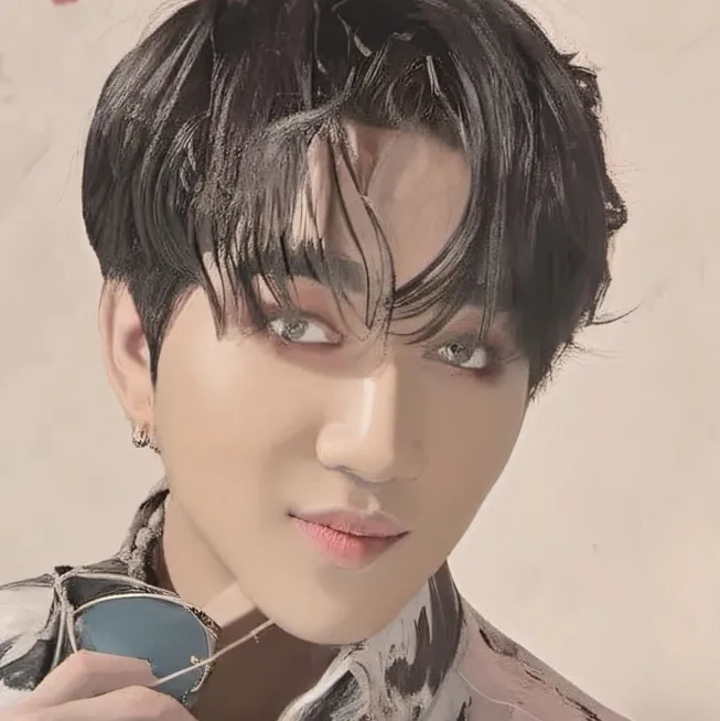 chat with ai character: Seo Changbin