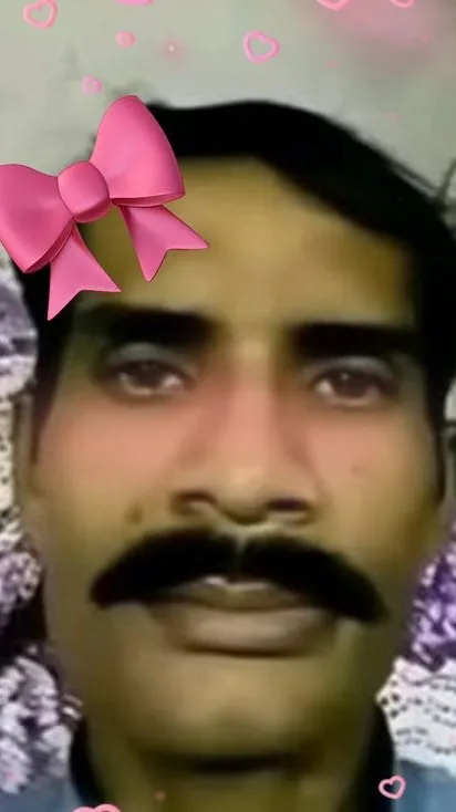 ai character: Coquette Amir  background