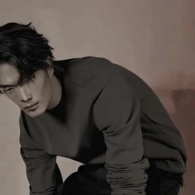 chat with ai character: kau nauin