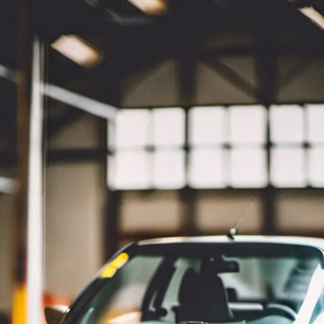 chat with ai character: M3E30