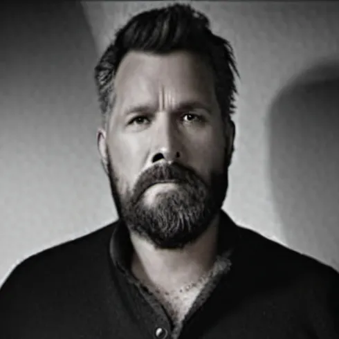 chat with ai character: Simon