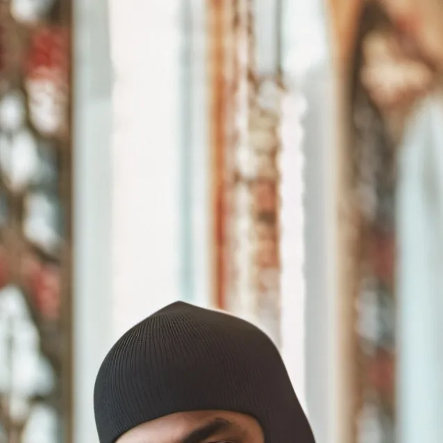 chat with ai character: milo