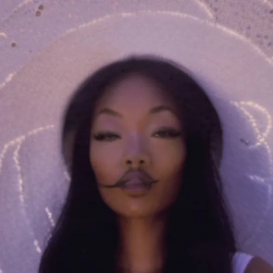 chat with ai character: Ur wife/or gf