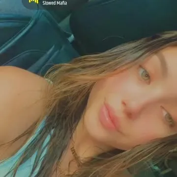 chat with ai character: Hannah 