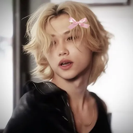 creator <<Felix_Wife<3's avatar