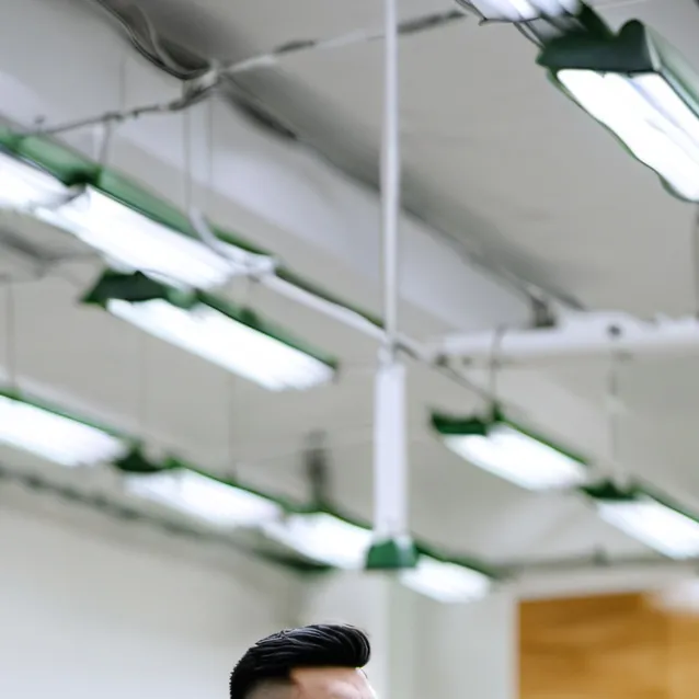 chat with ai character: Chris 