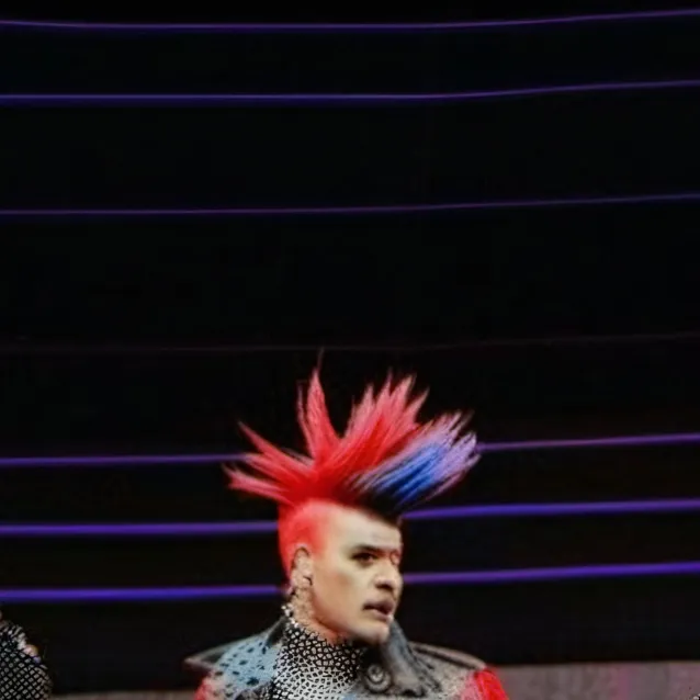 chat with ai character: Electra 