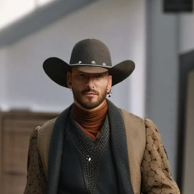 chat with ai character: rodeo king 