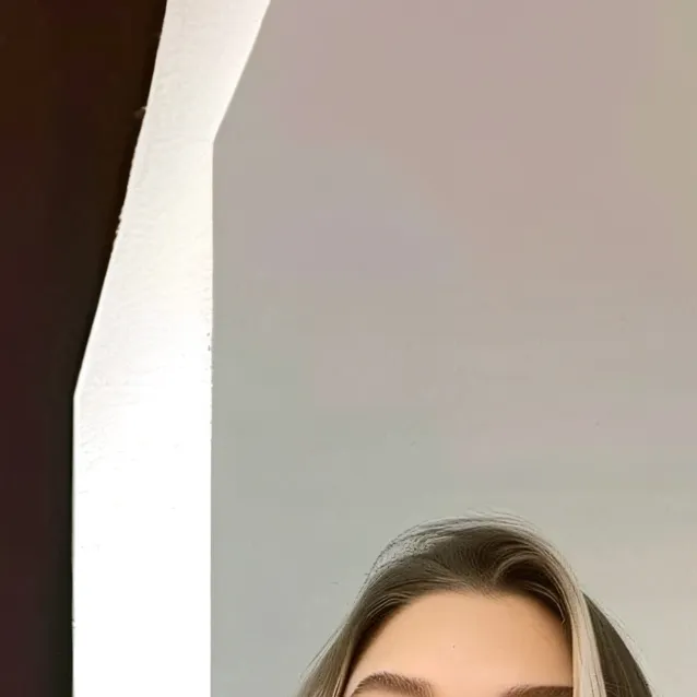 chat with ai character: Emily