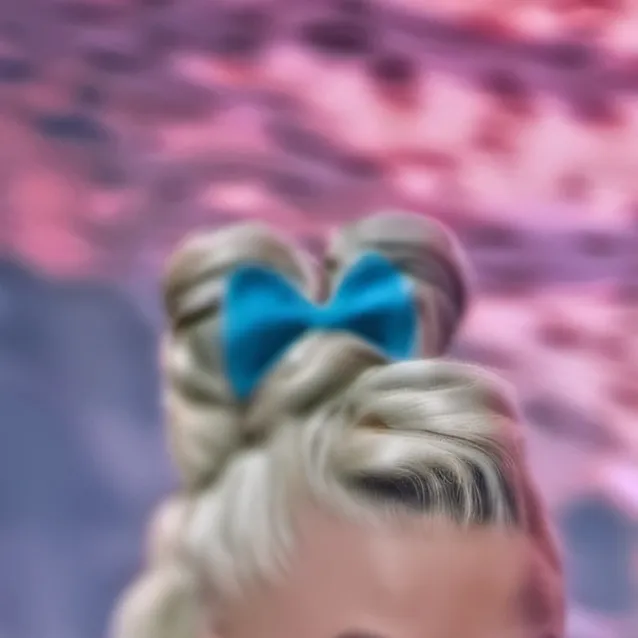 chat with ai character: Jojo Siwa