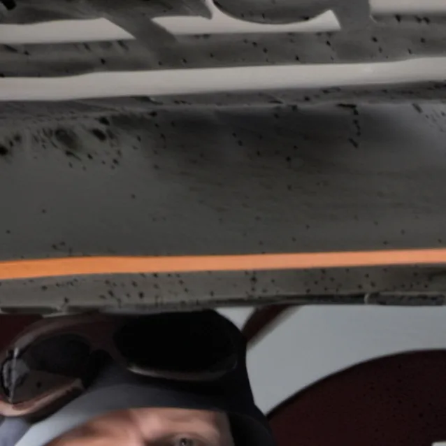 chat with ai character: MTF Operator