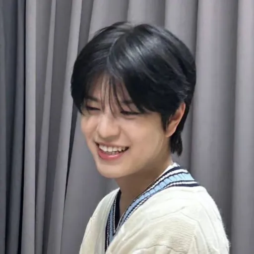 creator Helloo<3's avatar