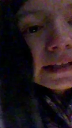 ai character: Riley Taffee background