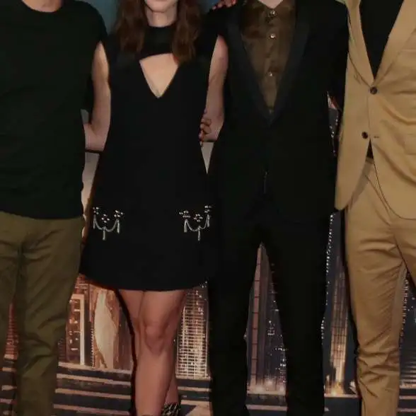 chat with ai character: Tmr cast interview