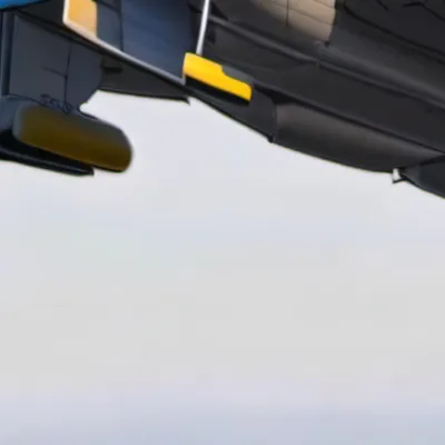 chat with ai character: Fighter jet