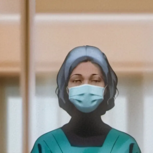 chat with ai character: Elise