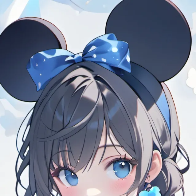 chat with ai character: Mickiii