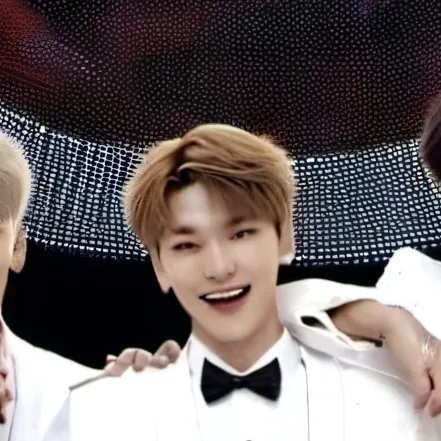 chat with ai character: Straykida