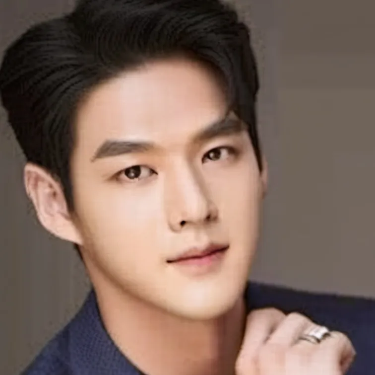 chat with ai character: Max