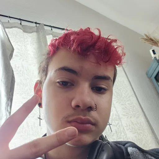 creator Yumi Kaugo's avatar