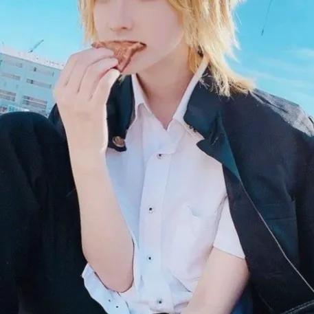 chat with ai character: Manjiro sano