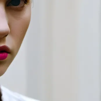 chat with ai character: Karen