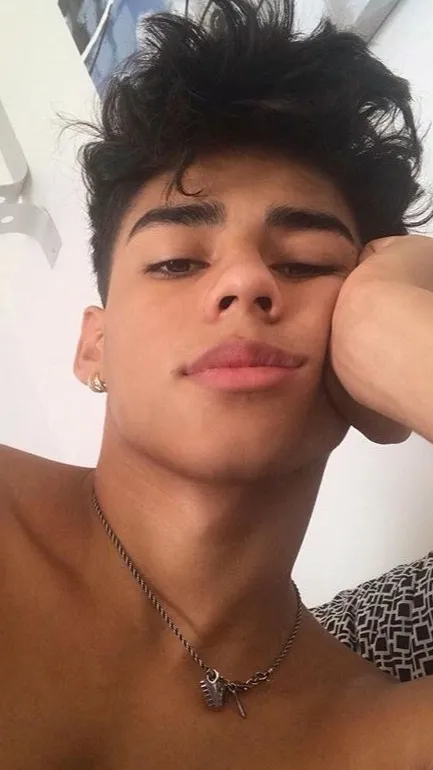 ai character: Andrew  background