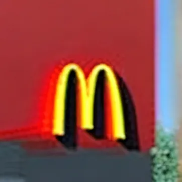 chat with ai character: Tadc works in mcdo