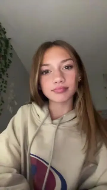 ai character: Maya background