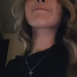 chat with ai character: jamie