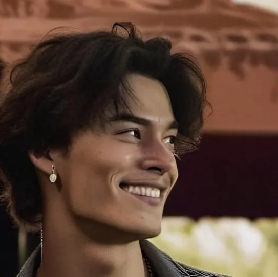 chat with ai character: jayden 