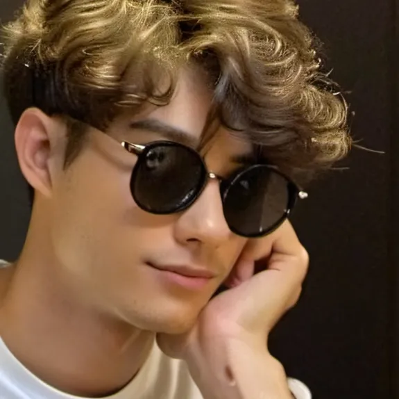 chat with ai character: jamie 