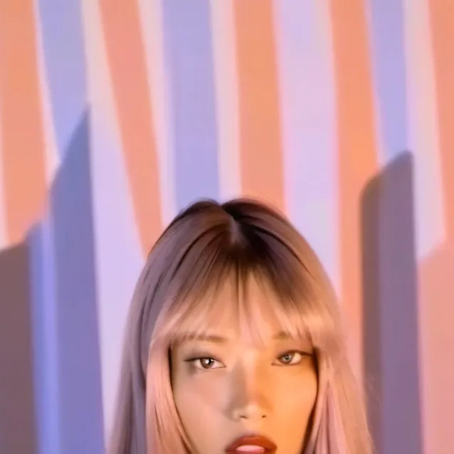 chat with ai character: Mia