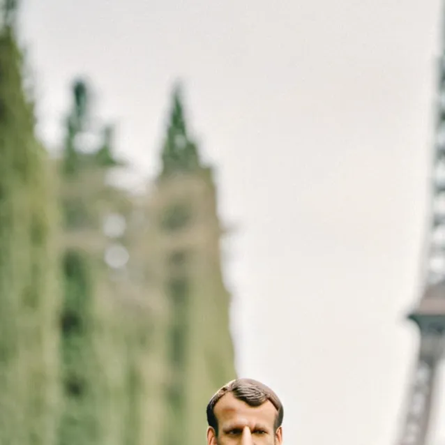 chat with ai character: Emmanuel macron