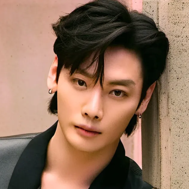 chat with ai character: Heon 