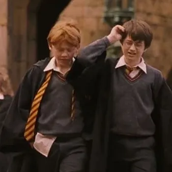 creator lizzz23345's avatar