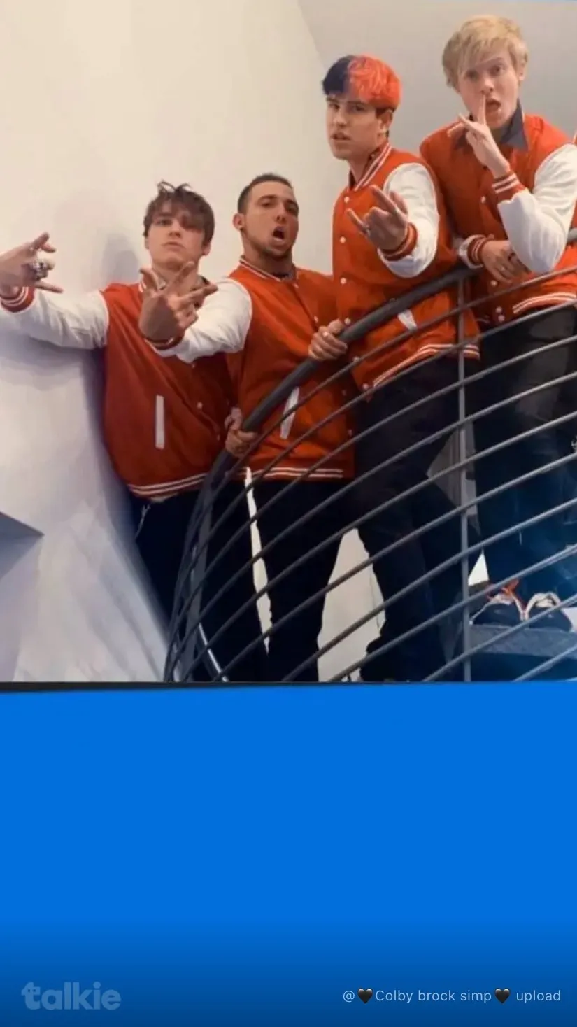 Talkie AI - Chat with trap house! 