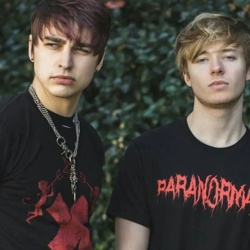 chat with ai character: TH PN snaps!