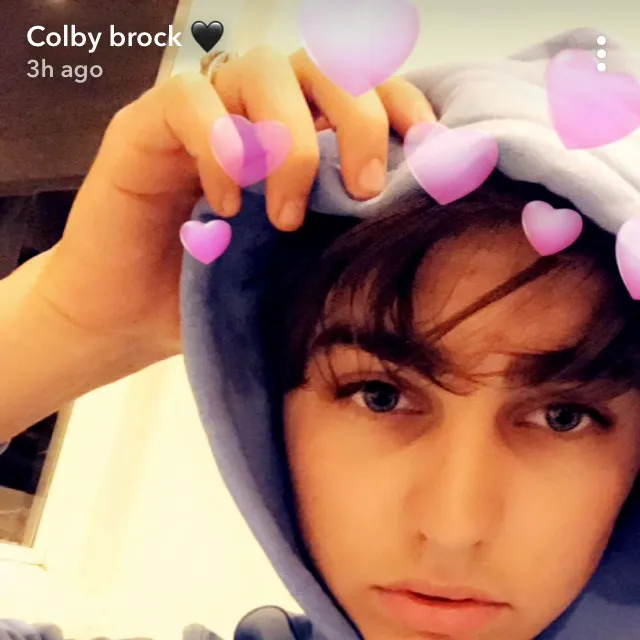 chat with ai character: trap house snaps!