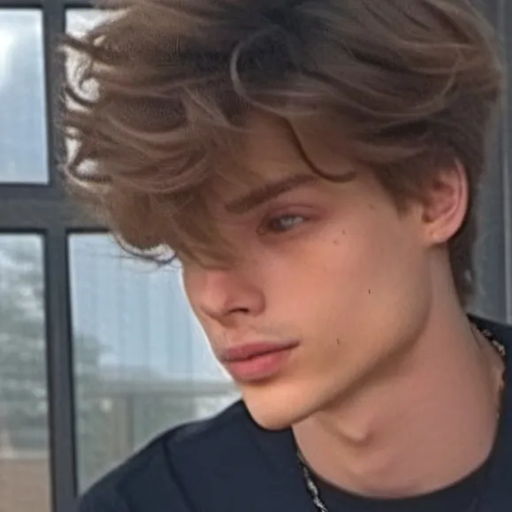 chat with ai character: Brady