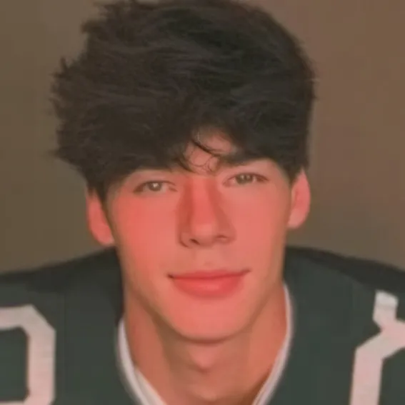 chat with ai character: Cole woods 