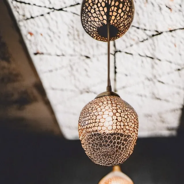 chat with ai character: Figure (doors)