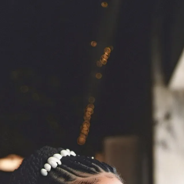 chat with ai character: -•Brandi•-