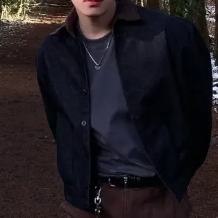 creator 홍상수(津安水)'s avatar